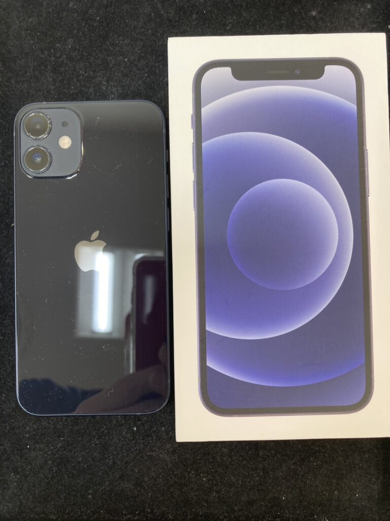 iPhone 12 mimi 箱とケーブル付きの買取